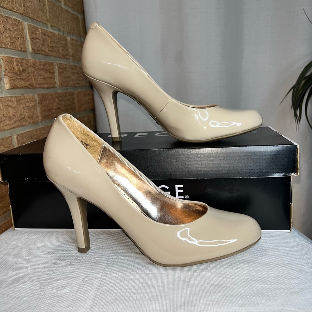GEORGE Nude Patent Pumps Heels Size 7.5 NWT Cream Classic Bridal Office
